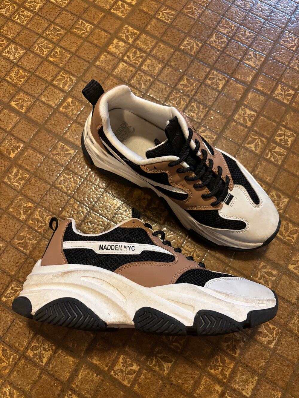 MADDEN NYC chunky tennis’s shoes